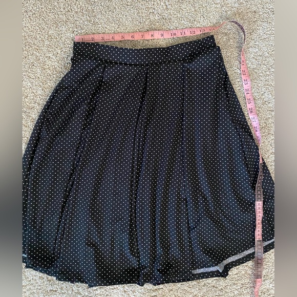 Accepting offers- LuLaRoe Black Polka Dot Skirt - Picture 4 of 4